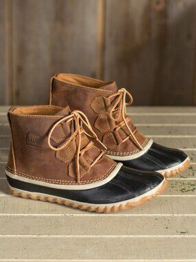 Sorel leather ankle duck boots with waterproof outsole